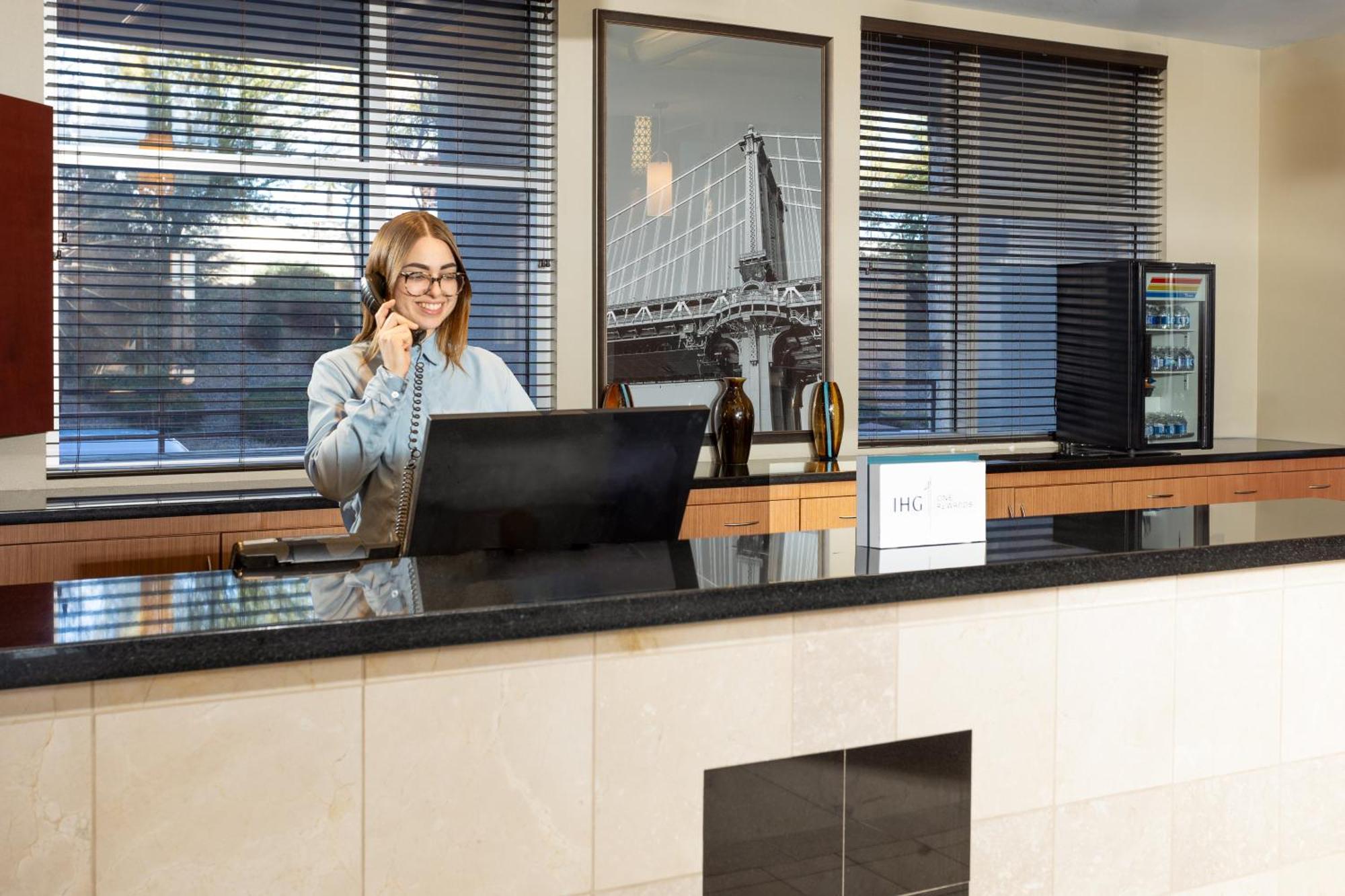 Staybridge Suites Las Vegas - Stadium District Екстер'єр фото